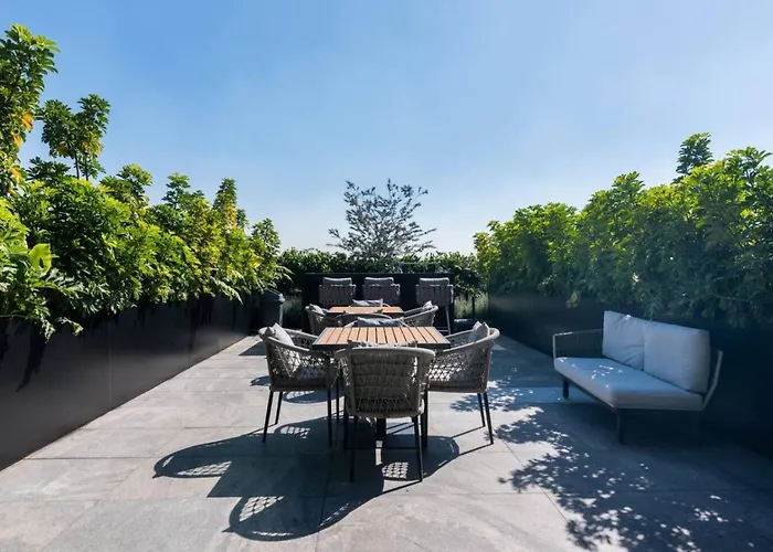 Design Rooftop Pool, Gym, Bbq Apartment